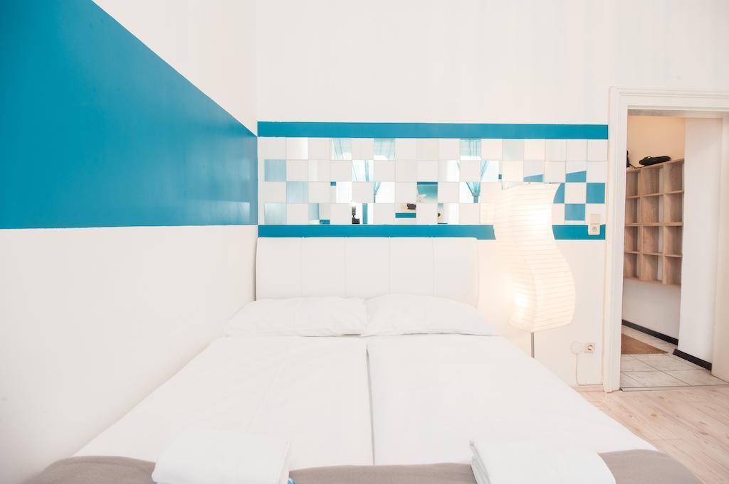 Royal Resort Apartments Westbahnhof 비엔나 객실 사진